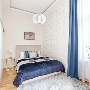 Luxury Quentin 3 Bedrm, 2 Bathrm Apartamento Budapest