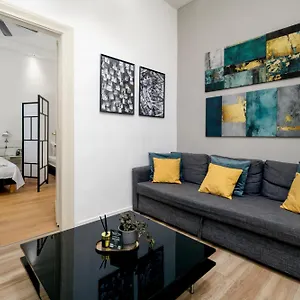Stylish&spacious ! Location Kazincy Netflix Apartamento Budapest